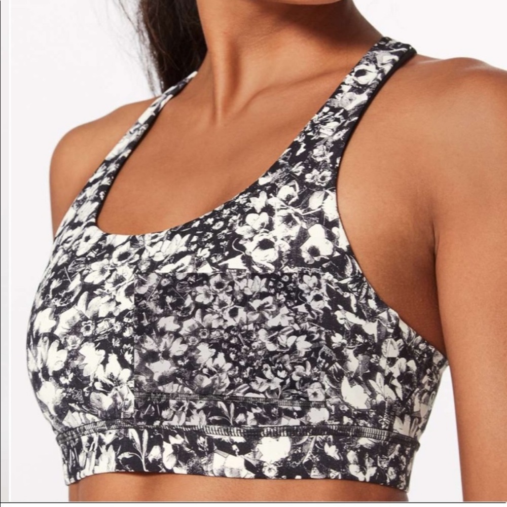 Lululemon Invigorate Sports Bra